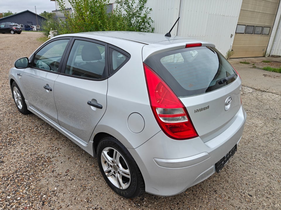 Hyundai i30 1,4 CVVT Classic Cool 5d