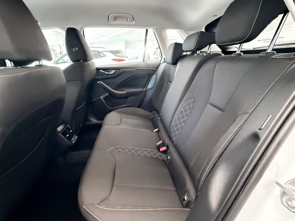 Skoda Kamiq 1,0 TSi 110 Tour de France 5d