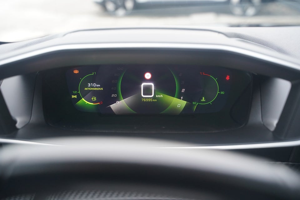 Peugeot 208 1,5 BlueHDi 100 Allure Sky 5d