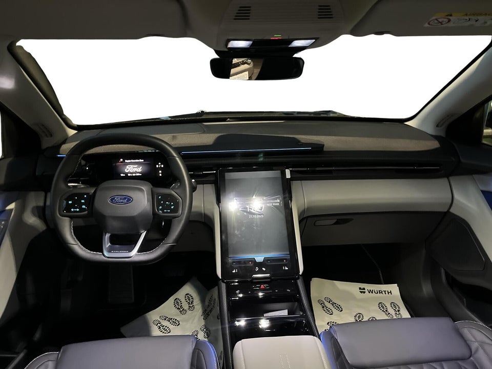 Ford Explorer 82 Premium Extended Range 5d