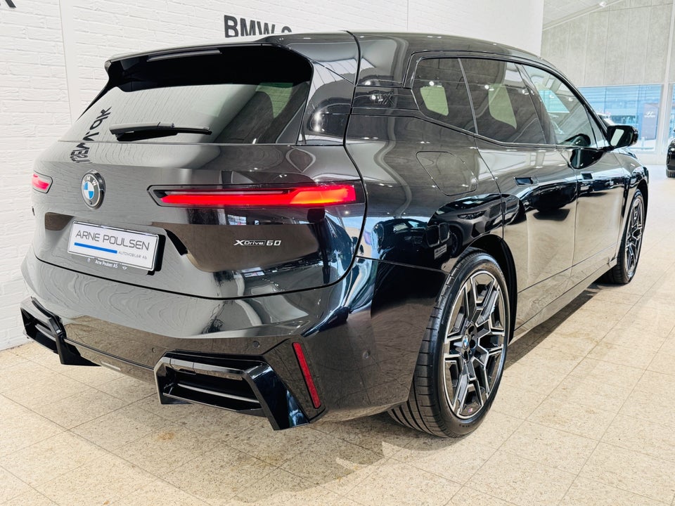 BMW iX xDrive60 M-Sport Pro 5d