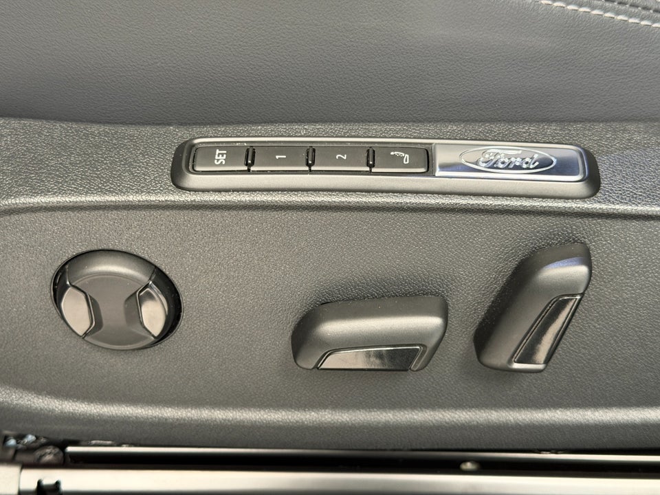 Ford Capri 77 Select Extended Range 5d
