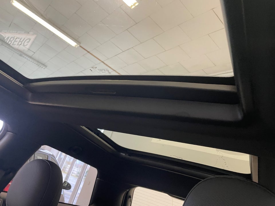 MINI Cooper SE Classic Trim 3d