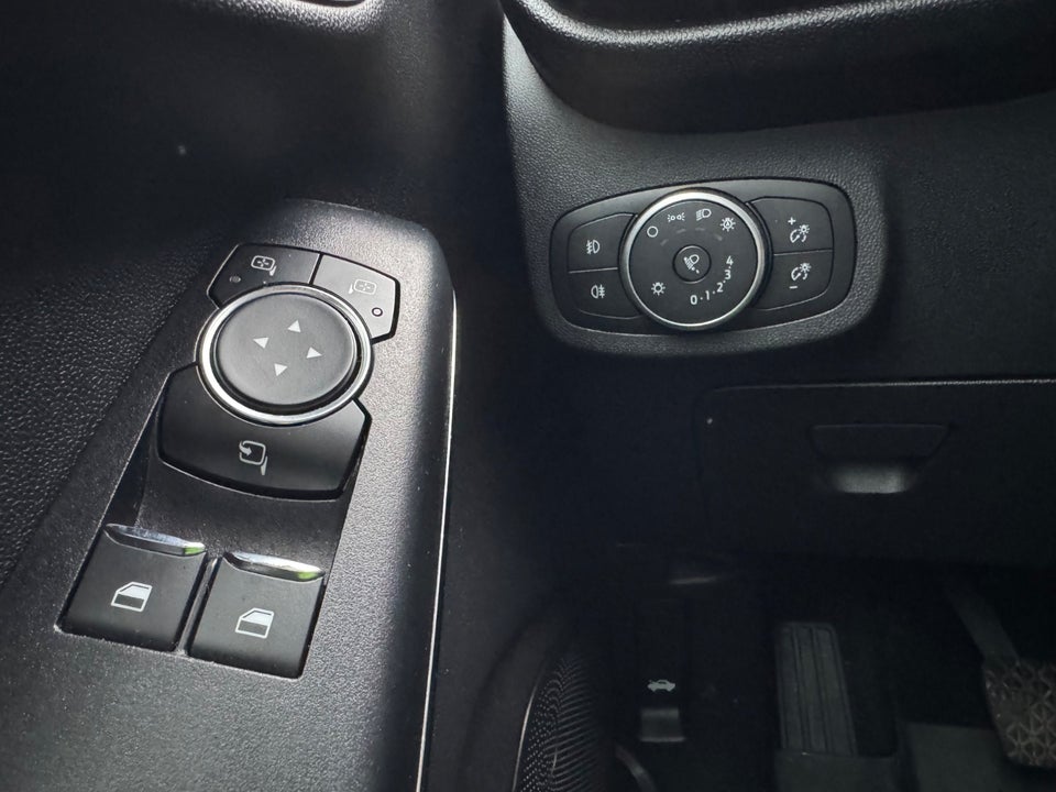 Ford Fiesta 1,0 EcoBoost Titanium 5d