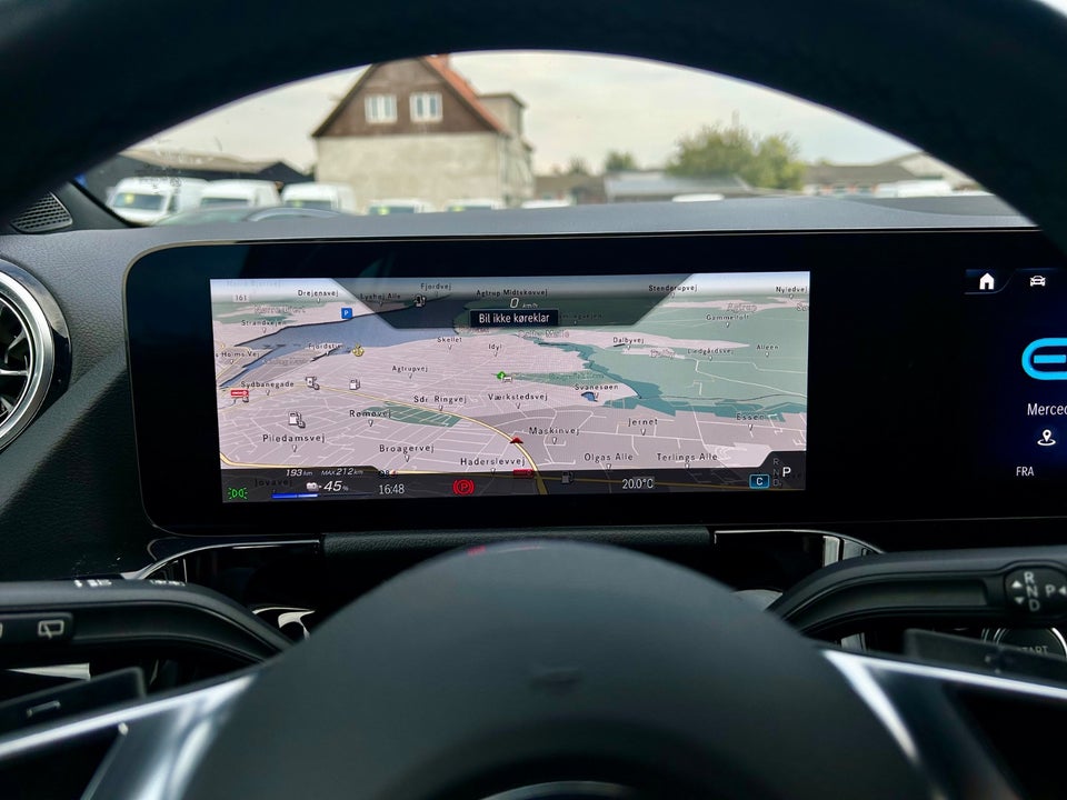 Mercedes EQA300 Progressive 4Matic 5d