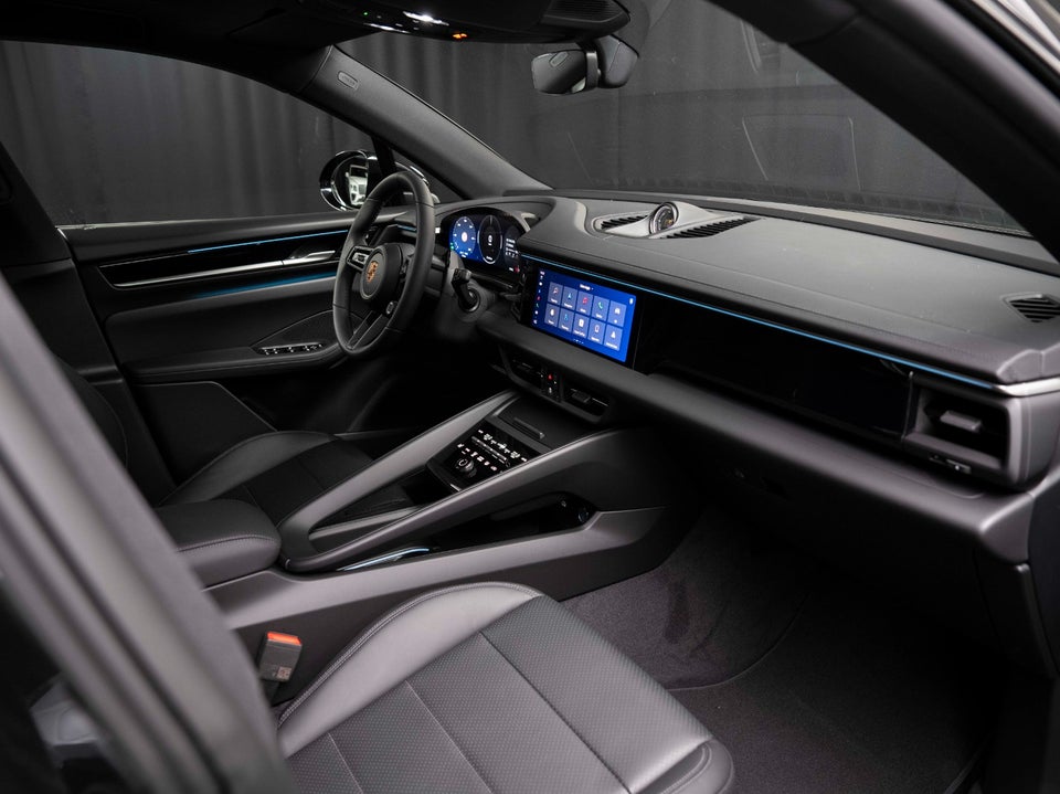 Porsche Macan 5d