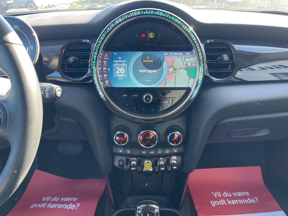 MINI Cooper SE Camden Edition 33 3d