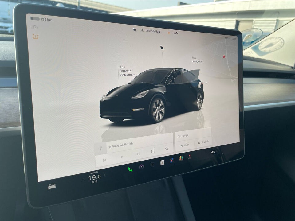 Tesla Model Y Long Range AWD 5d