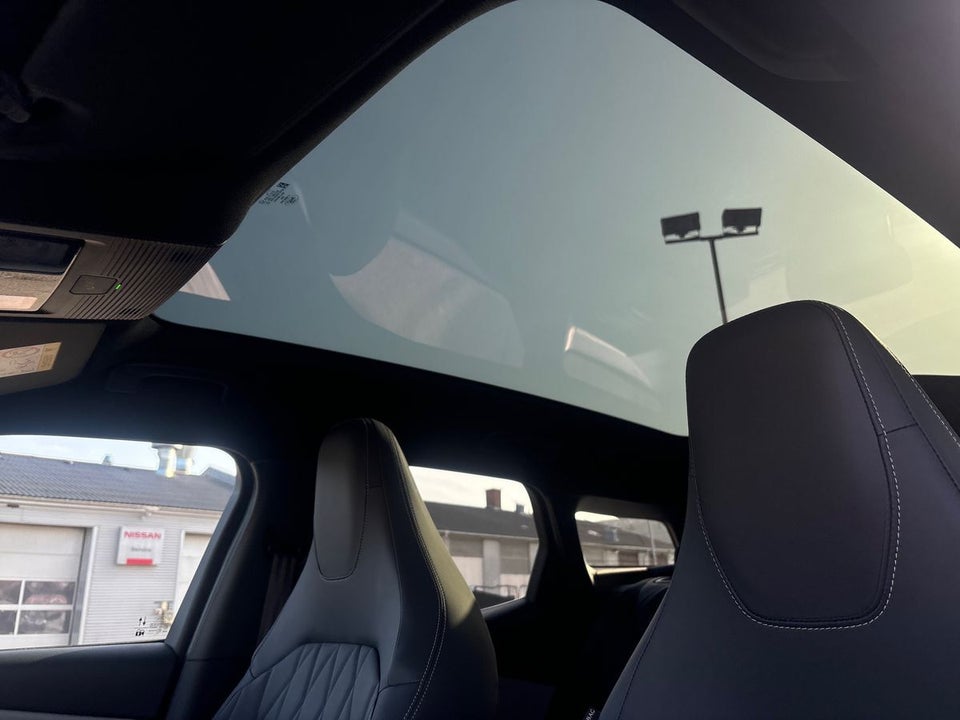 Ford Explorer 77 Premium Extended Range 5d