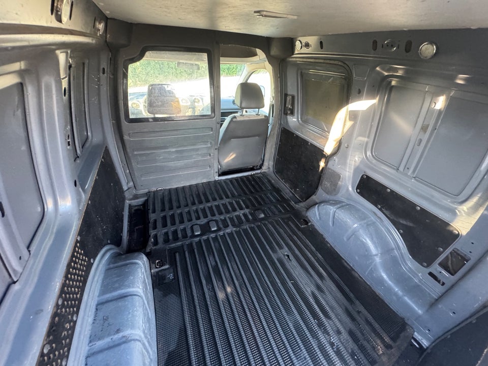 VW Caddy 1,6 TDi 75 Trendline BMT Van 4d