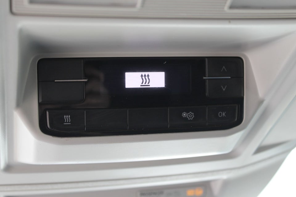 VW Crafter 35 2,0 TDi 177 Kassevogn L3H2