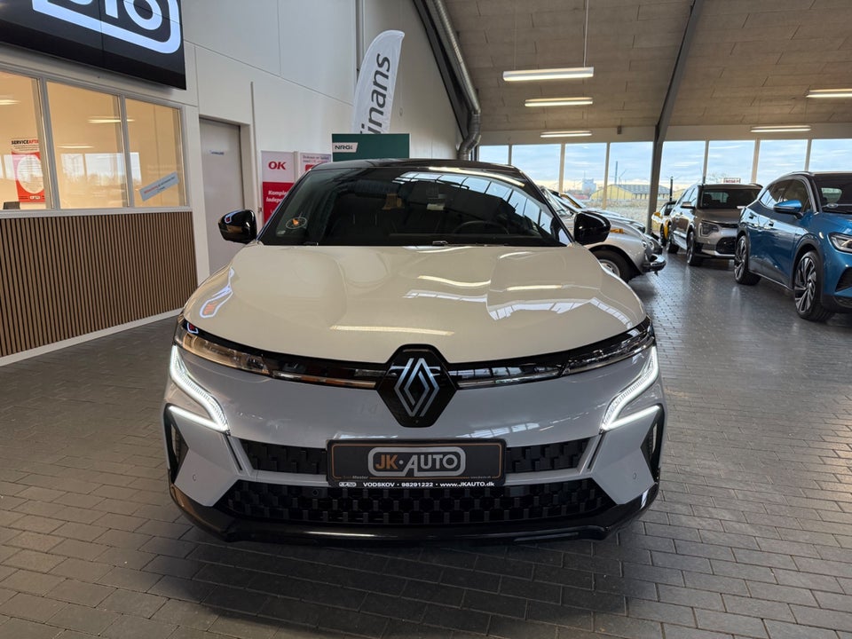 Renault Megane E-Tech 60 Iconic 5d