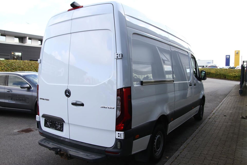 Mercedes Sprinter 316 2,2 CDi A2 Kassevogn aut. RWD