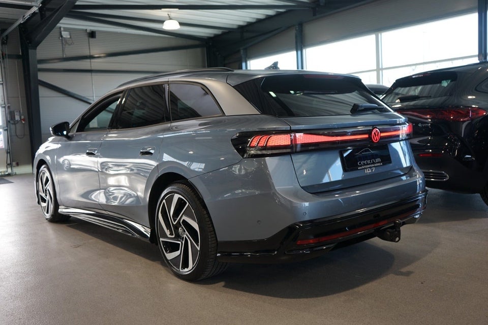 VW ID.7 77 Style Tourer 5d