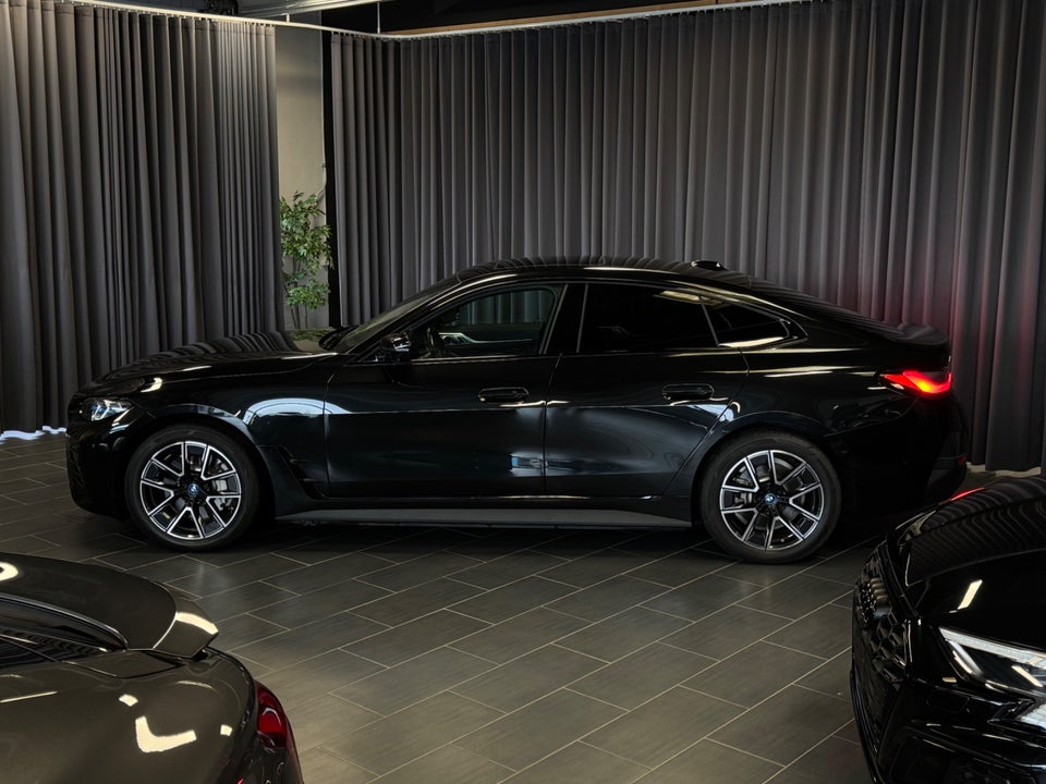 BMW i4 eDrive35 Fully Charged M-Sport 5d