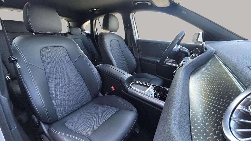 Mercedes EQA250+ Progressive Advance 5d