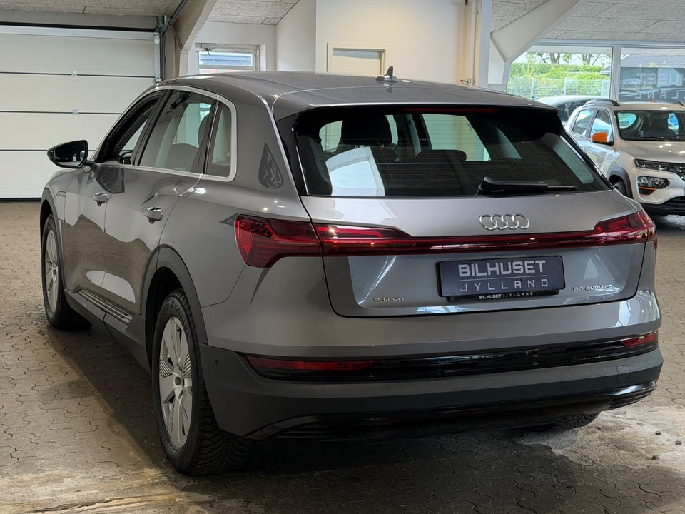 Audi e-tron 50 quattro 5d