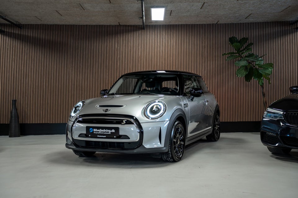 MINI Cooper SE Yours Trim 3d