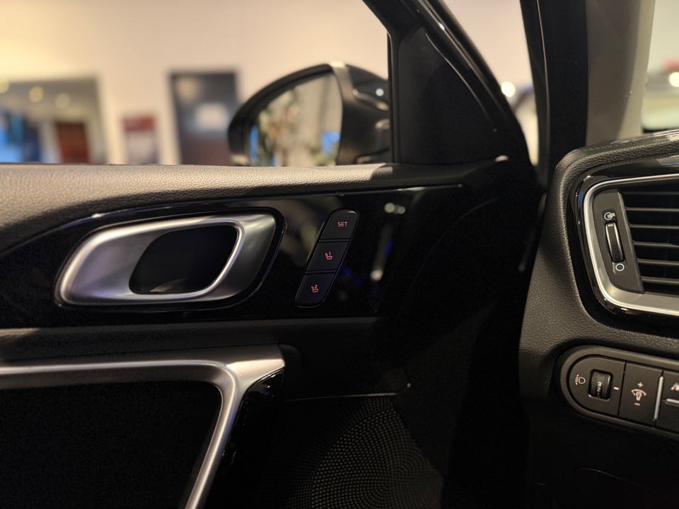 Kia XCeed 1,6 PHEV Prestige DCT 5d