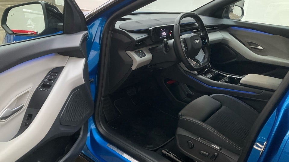 Ford Capri 77 Premium Extended Range 5d