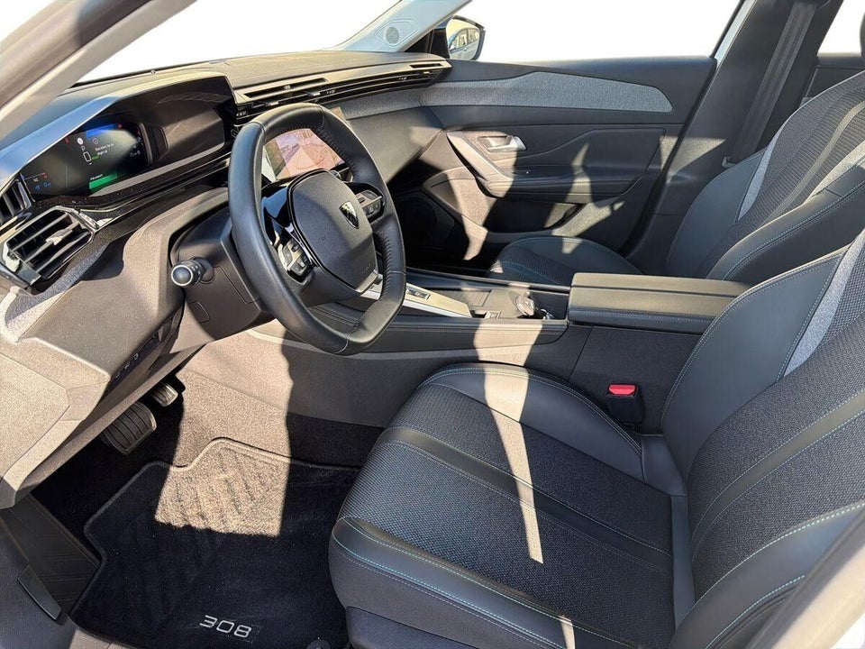Peugeot 308 1,6 Hybrid First Selection+ SW EAT8 5d