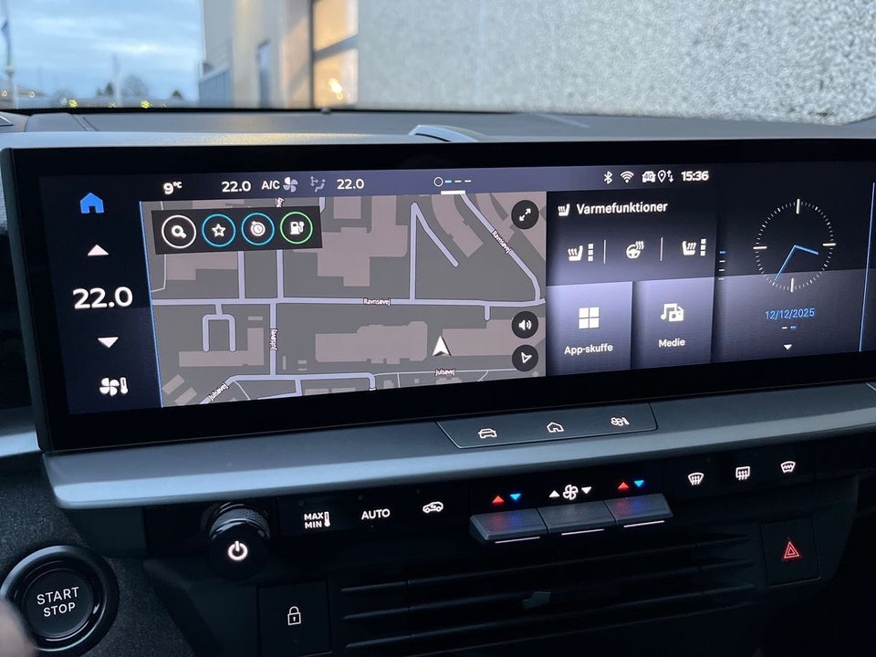 Opel Grandland-e 73 GS Sky 5d