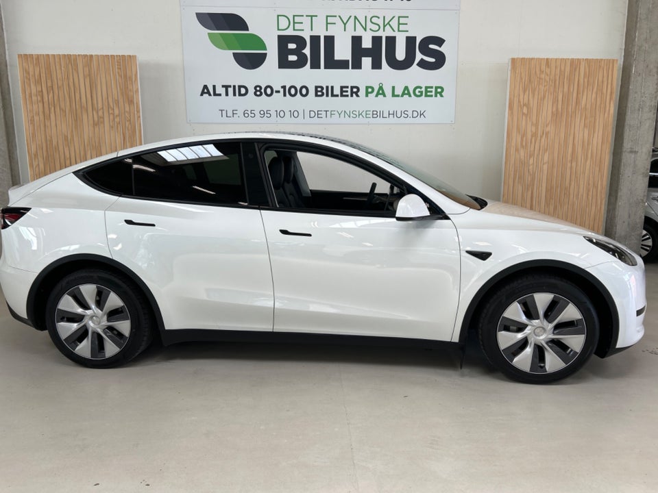 Tesla Model Y RWD 5d