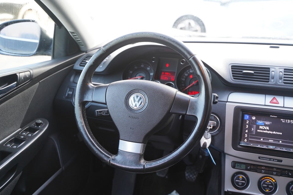 VW Passat 2,0 FSi Comfortline Variant 5d