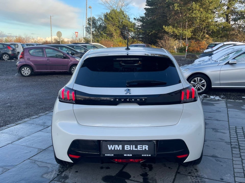 Peugeot e-208 50 GT Pack 5d