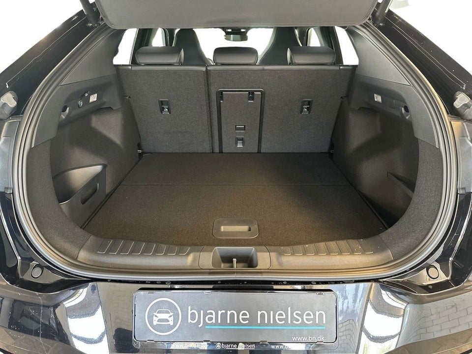 Ford Capri 84 Premium Extended Range AWD 5d