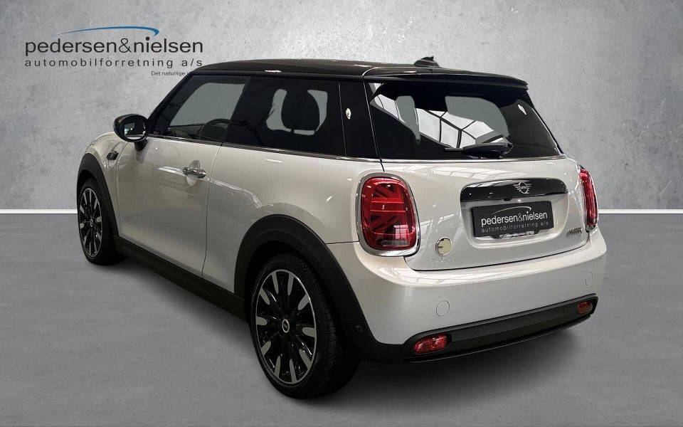 MINI Cooper SE Experience 3d