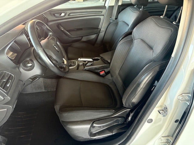 Renault Megane IV 1,2 TCe 100 Life Sport Tourer 5d