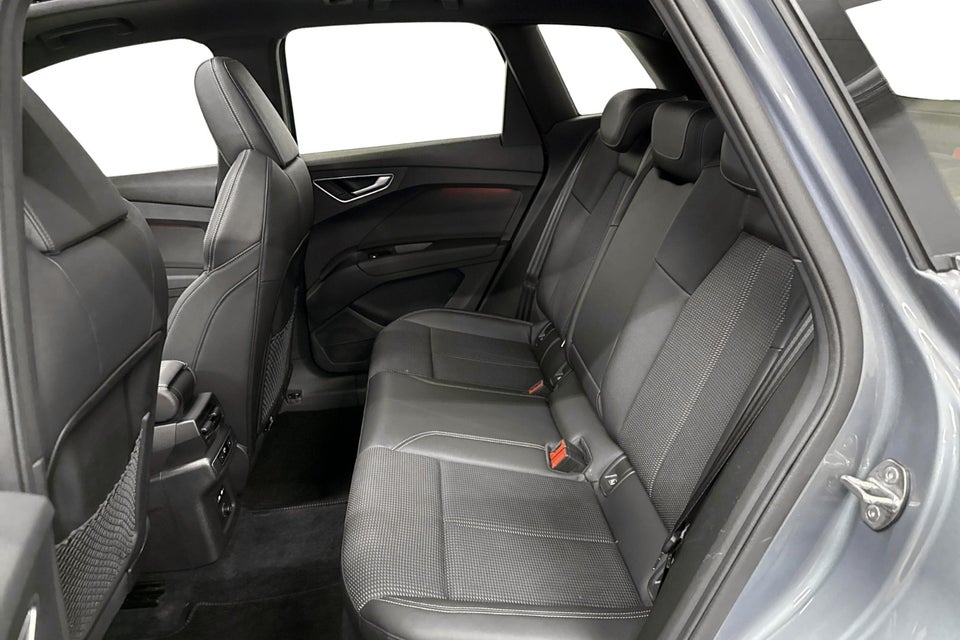 Audi Q4 e-tron 40 Attitude 5d