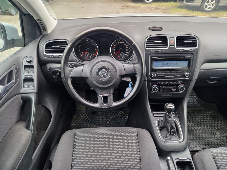 VW Golf VI 1,6 TDi 90 Trendline 5d