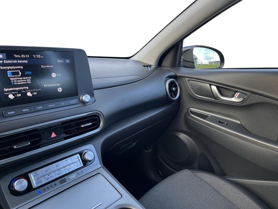 Hyundai Kona 39 EV Select 5d