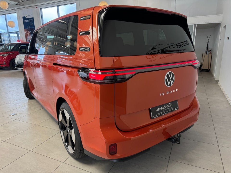VW ID.Buzz 86 Life+ 7prs LWB 5d