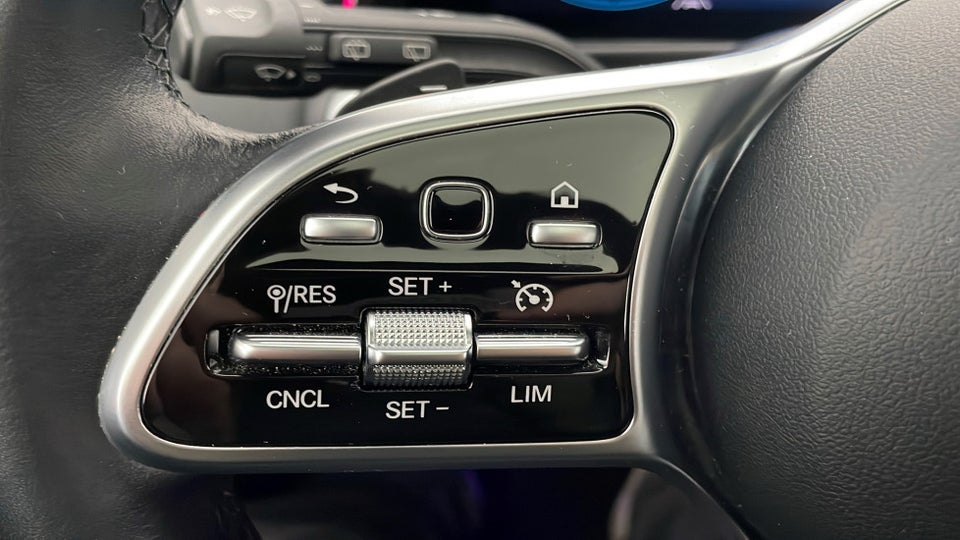 Mercedes EQB250 7prs 5d