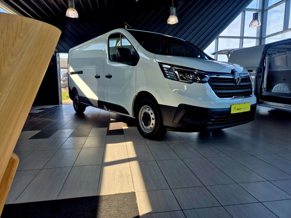 Renault Trafic 2,0 dCi 130 L2H1