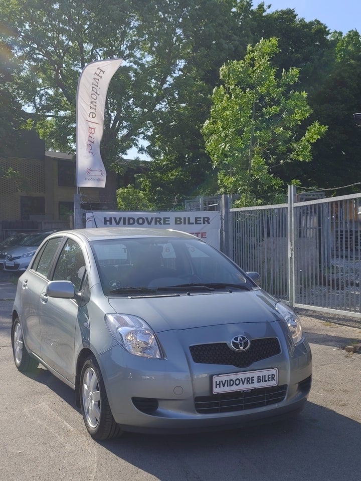 Toyota Yaris 1,3 Luna 5d
