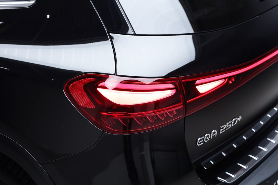 Mercedes EQA250+ AMG Premium 5d