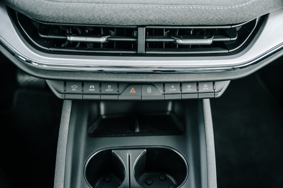 Skoda Enyaq 60 iV Clever Loft 5d