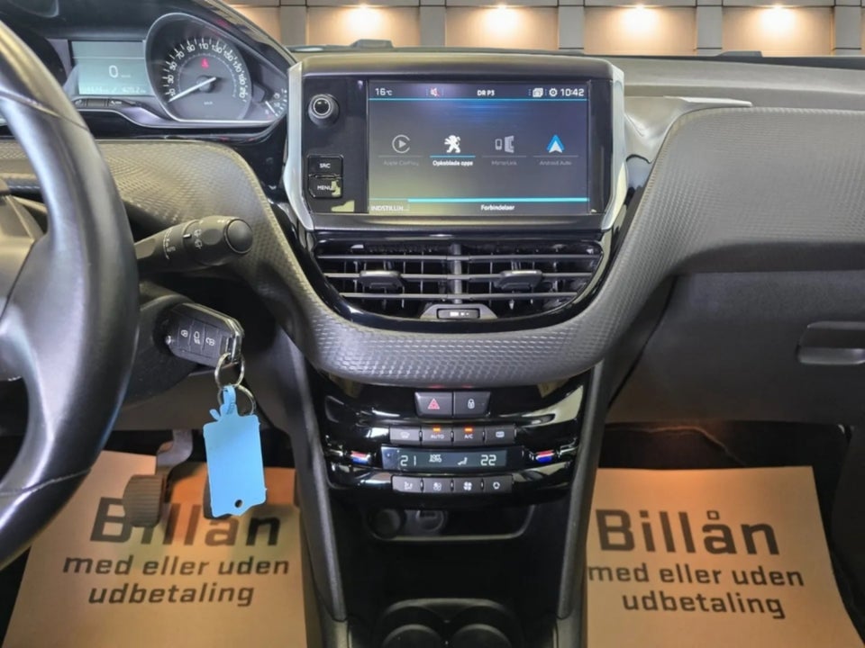 Peugeot 208 1,5 BlueHDi 100 Allure Sky 5d