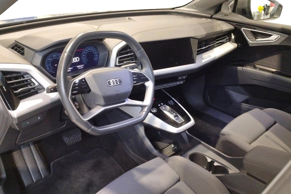 Audi Q4 e-tron 45 Progress 5d