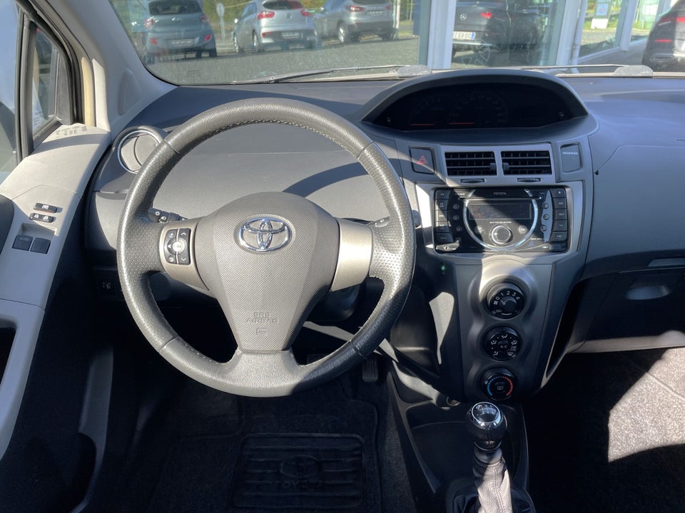 Toyota Yaris 1,3 T3 5d