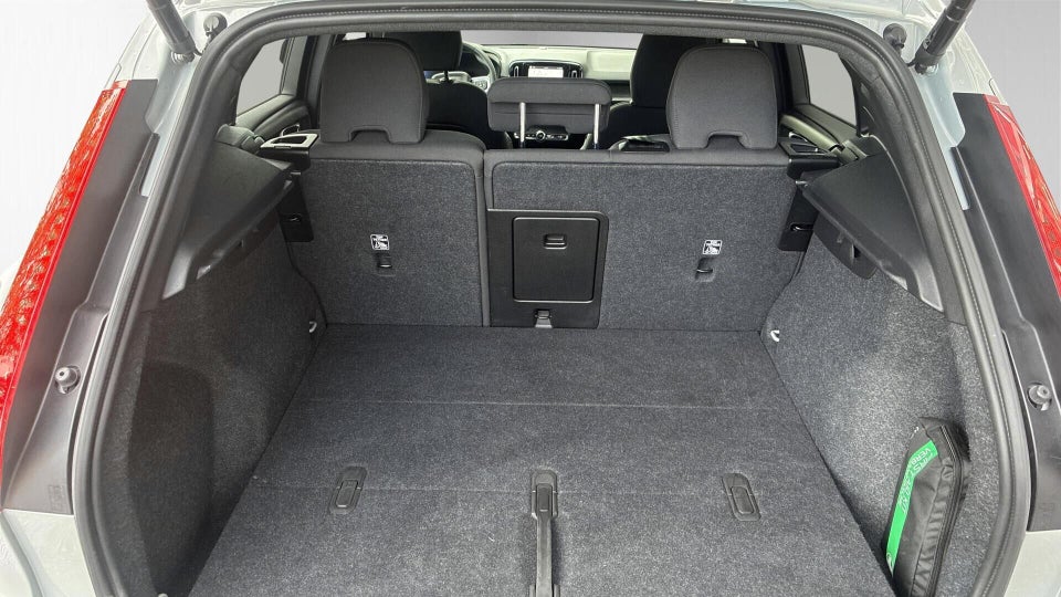Volvo EX40 Extended Range Plus 5d