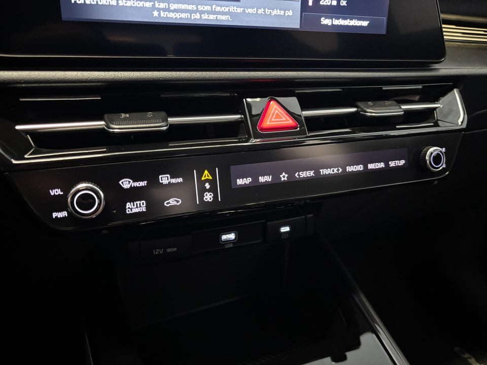 Kia Niro 64 EV Access 5d