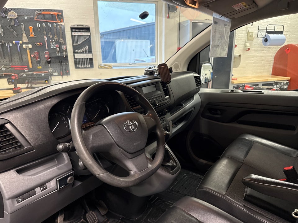 Toyota ProAce 2,0 D 120 Long Comfort 5d