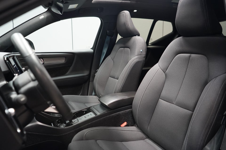 Volvo XC40 P6 ReCharge Pro 5d
