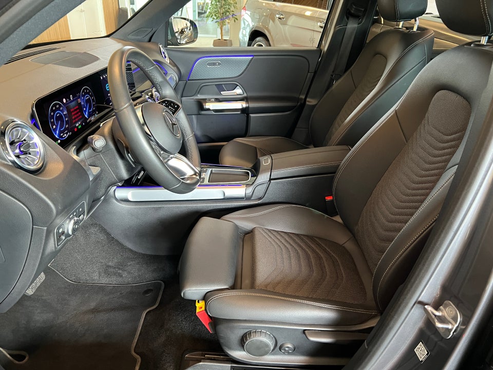 Mercedes EQB250+ Progressive 5d