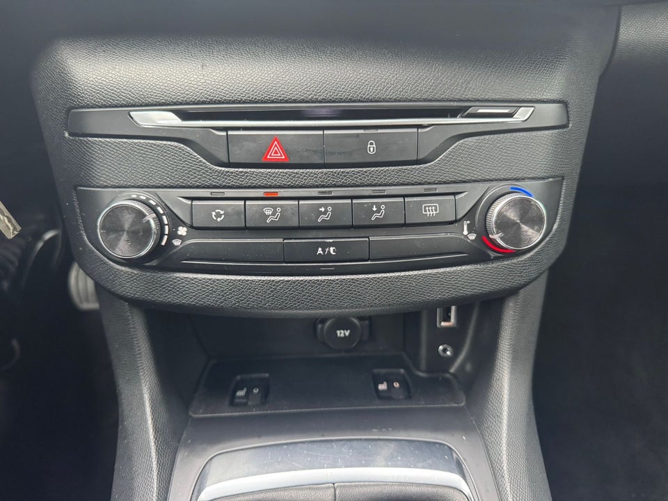 Peugeot 308 1,2 VTi 82 Active 5d